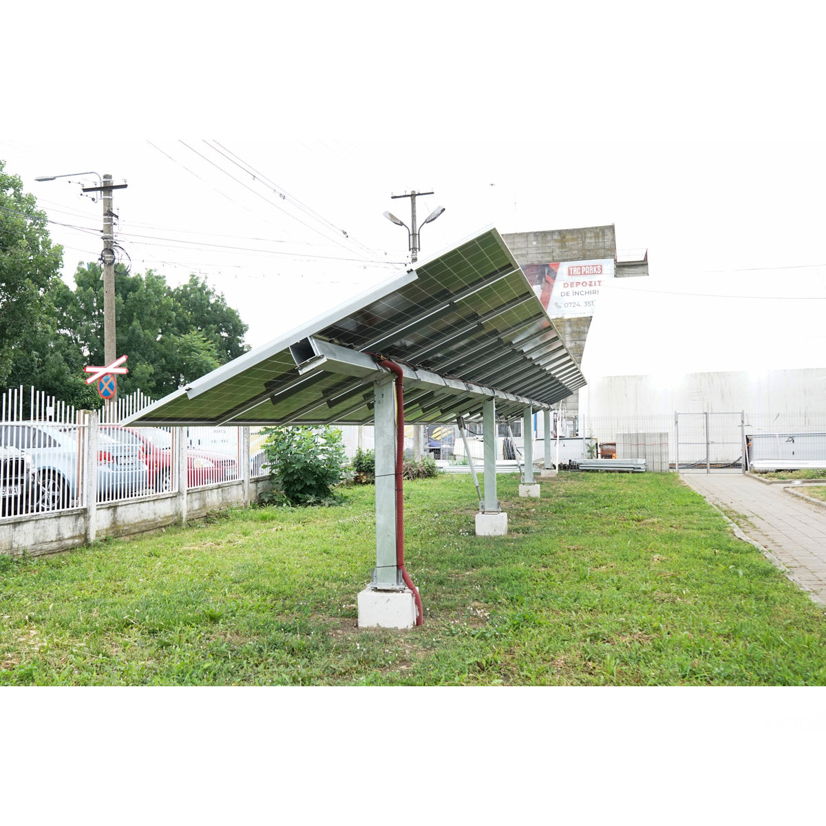 Complete mounting system, automatic solar tracker structure 14.75 KW, 1 row Breckner Germany