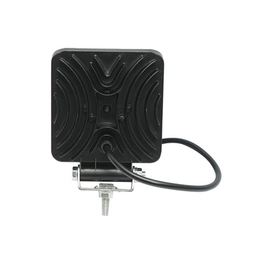 Lamp 5 LEDs 10-30V 15W beam angle 30 degrees spot type 108x108x36mm IP67 6000K Breckner Germany