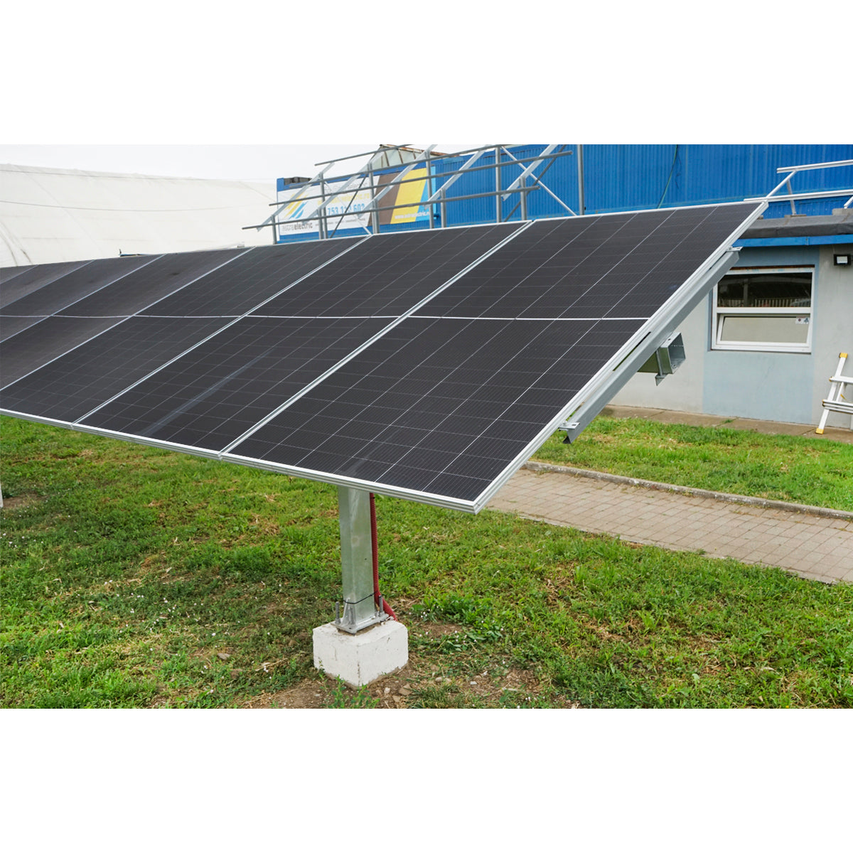 Complete mounting system, automatic solar tracker structure 14.75 KW, 1 row Breckner Germany