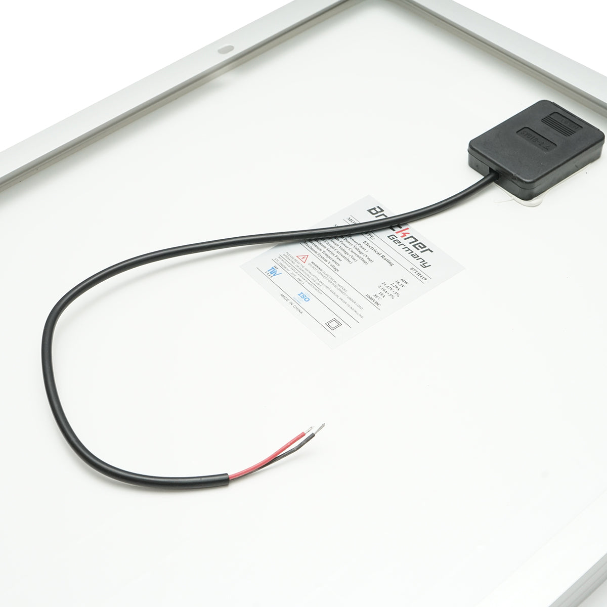40W photovoltaic monocrystalline solar panel with a 90cm connection cable and maximum voltage of 18V 570x400x25mm Breckner Germany