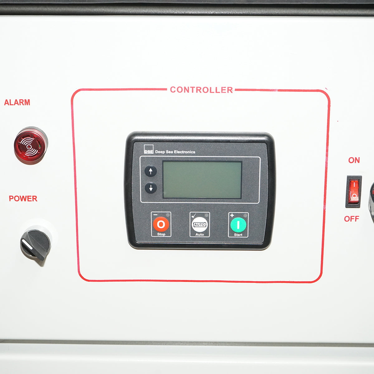 Three-phase electric generator 28KVA, 230/400V with Ricardo N4100DS-30KW diesel engine and 100A ATS