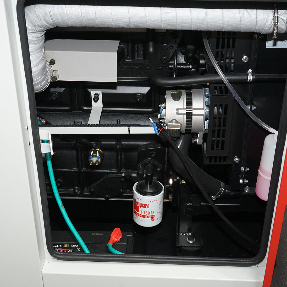 Three-phase electric generator 28KVA, 230/400V with Ricardo N4100DS-30KW diesel engine and 100A ATS