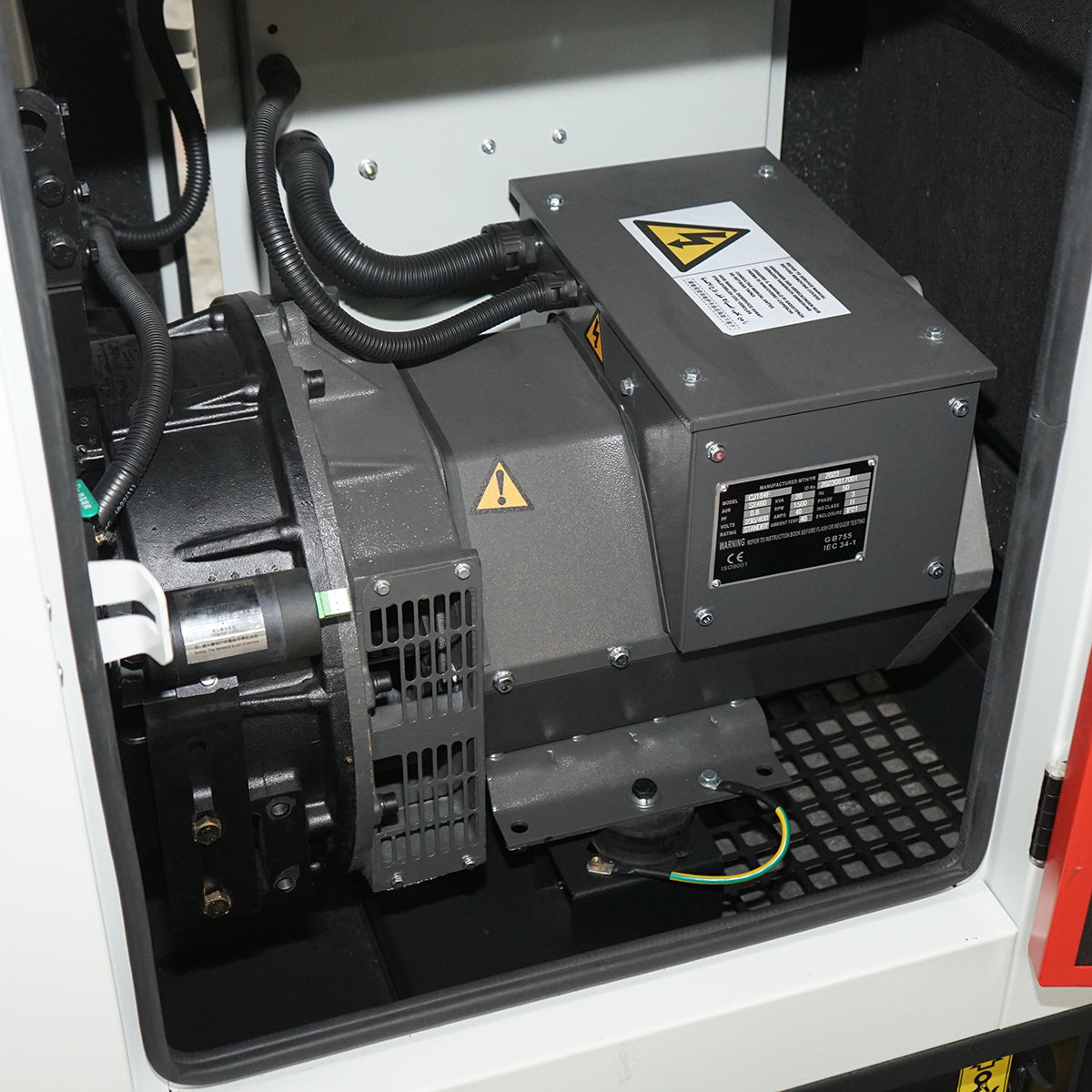 Three-phase electric generator 28KVA, 230/400V with Ricardo N4100DS-30KW diesel engine and 100A ATS