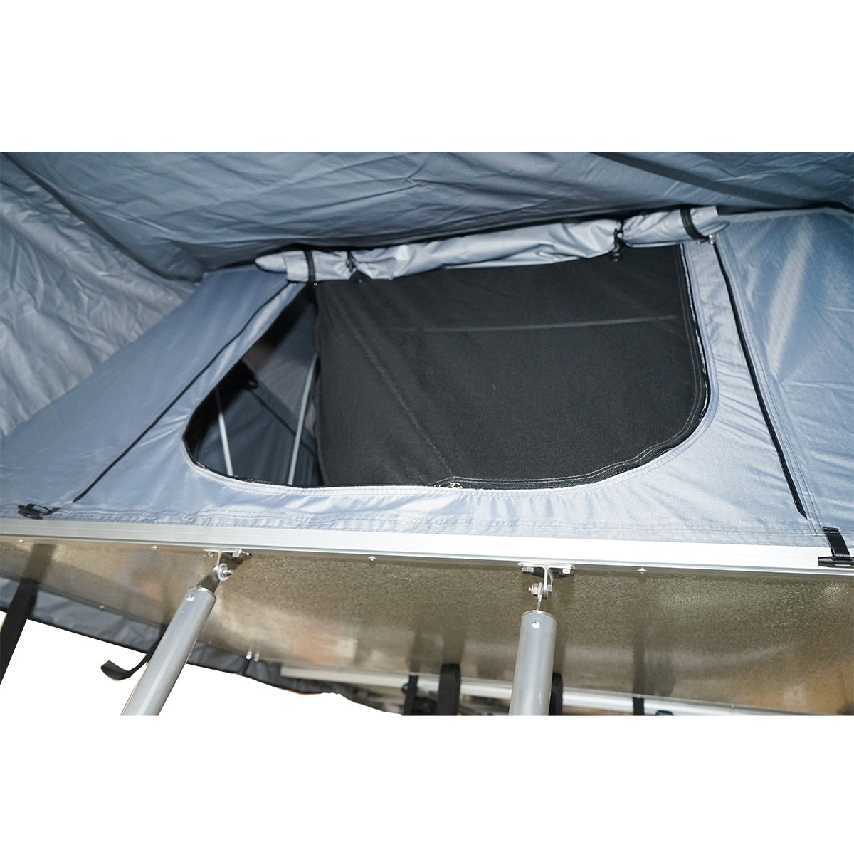 Waterproof car tent for 3 people, ceiling attachment with extension, platform, and ladder