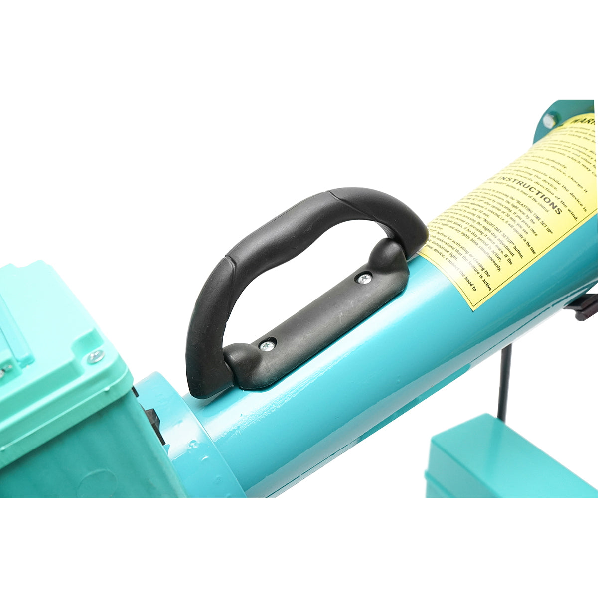 Electric bat on battery with 220V socket charger, gas explosion to scare birds Breckner Germany