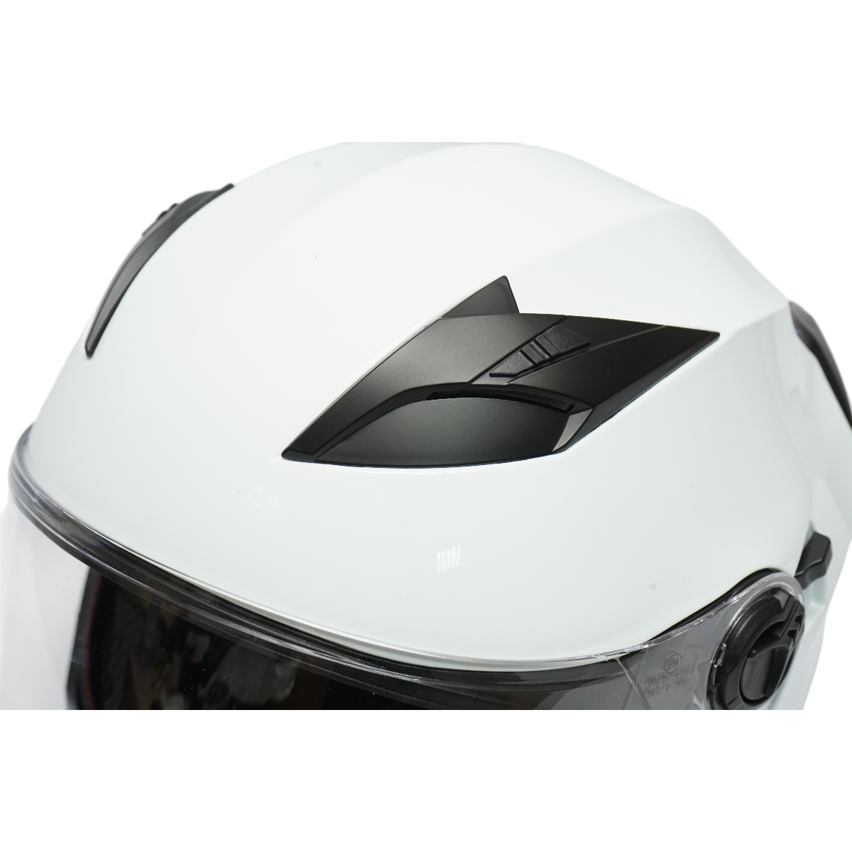 White jet-type motorcycle helmet, urban model with a transparent visor and sunglasses, size L.