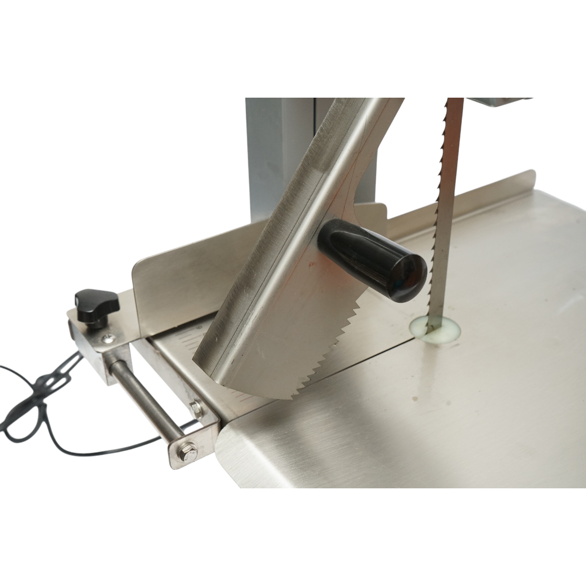 Electric meat and bone cutting machine 850W, 220V, cutting speed 9.5 m/s, saw blade 1200mm