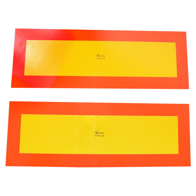 Set the rectangular reflective plate for the trailer