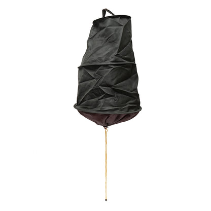 Bag with rope for catching a swarm of bees