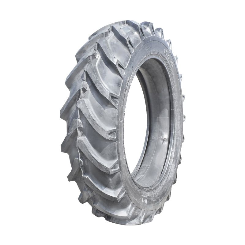 Agricultural tire Forerunner 15.5/38 studded U-650 12 PR