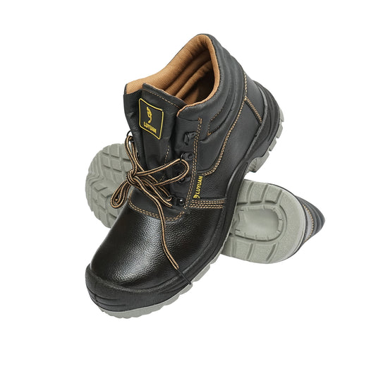 Size 45 safety boots with toe cap and steel midsole 5015