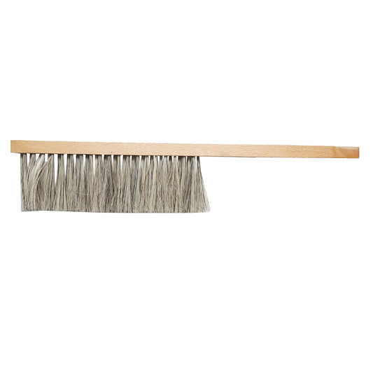 Simple single-row bee brush made of horse tail with a plastic handle
