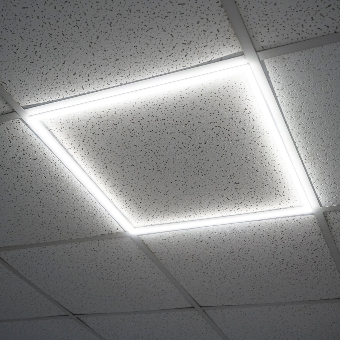 Slim LED panel 48W, 220V, 595x595x7mm for suspended ceiling Breckner Germany