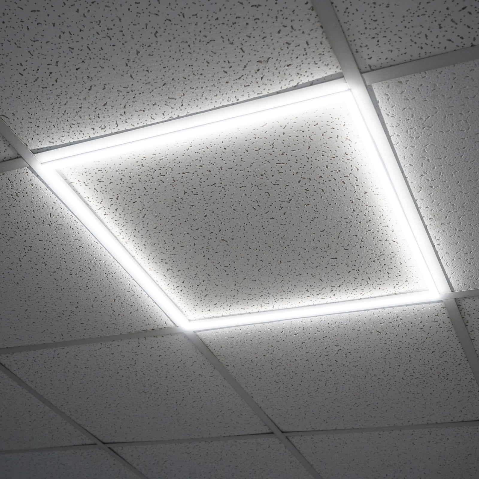 Slim LED panel 48W, 220V, 595x595x7mm for suspended ceiling Breckner Germany
