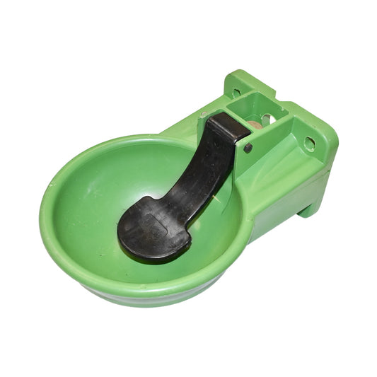 2L plastic waterer with flap and mounting accessories
