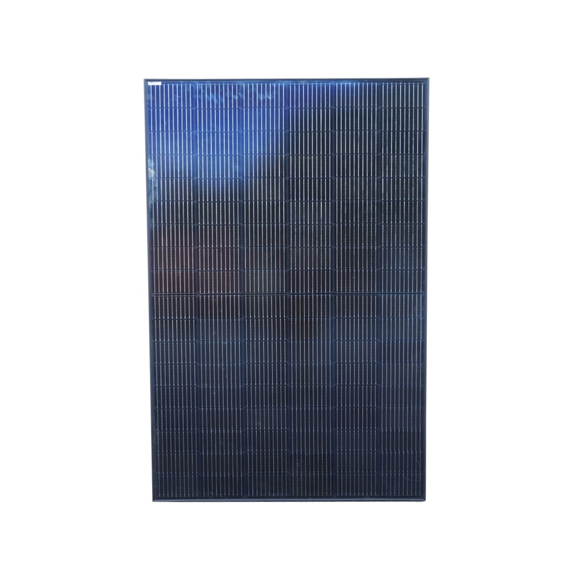 5KW photovoltaic solar system with 6.2KW hybrid inverter, OFF-GRID 220V, LONGI 410W panels and 200AH batteries with Breckner Germany roof mounting system.
