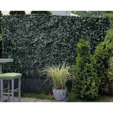 Artificial hedge with green leaves, 1M wide and 5M long.