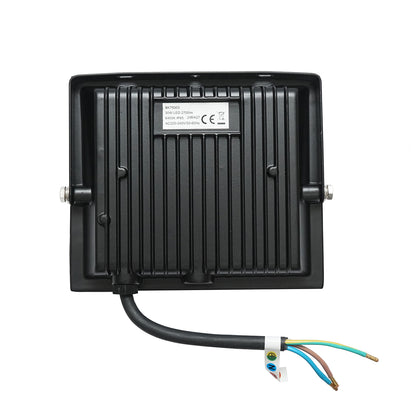 LED Projector 30W, 6400K, 2700lm, power supply 220-240V, 140x121x26mm IP65 Breckner Germany