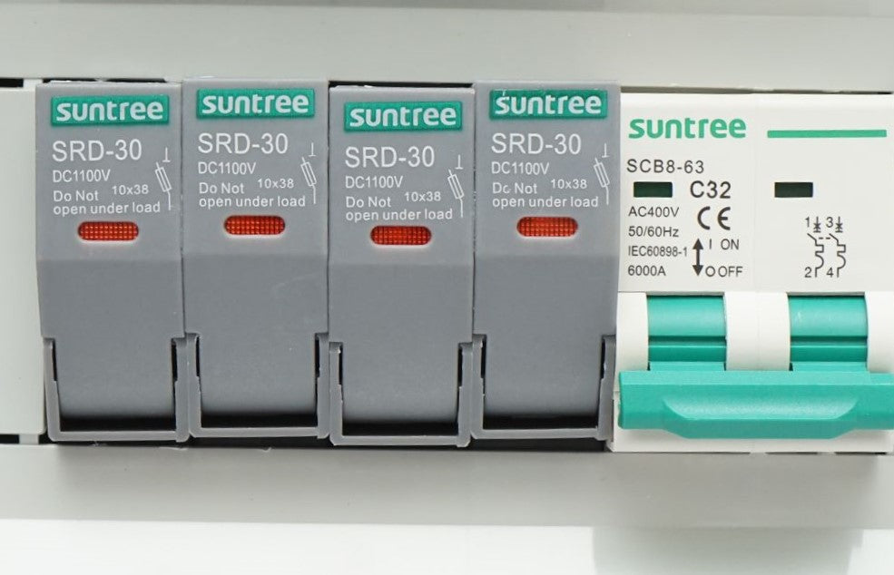 8-module fuse board, equipped for single-phase systems of 3-6KW