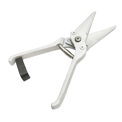 The nail scissors with serrated blade for sheep and goats Breckner Germany
