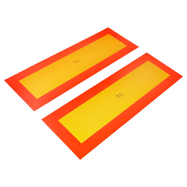 Set the rectangular reflective plate for the trailer