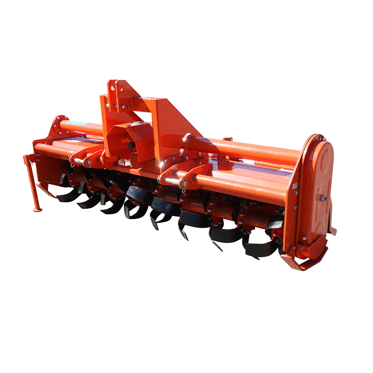 Agricultural tiller with a working width of 220 cm, 54 blades, three-point hitch, including a clutch drive shaft Baisan.
