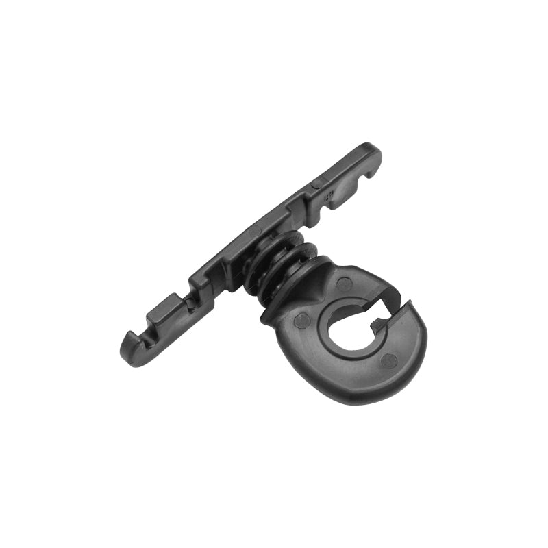 Electric fence insulator with special mounting