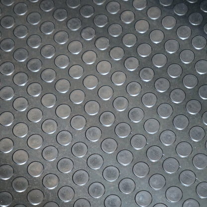 Rubber carpet SBR+NR without textile insert and with striation 3x1400x10000mm L=10m; l=1.2m; G=3mm