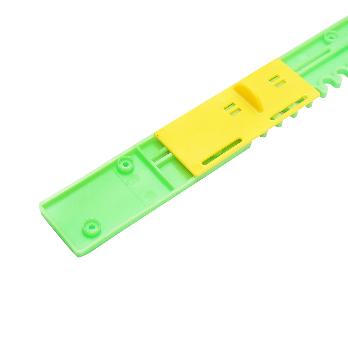 Thanks to the plastic 450mm guillotine hive frame