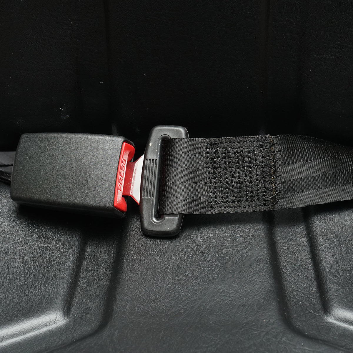 Universal height-adjustable seat with armrests and headrest for tractor, agricultural machinery, industrial equipment, forklift.