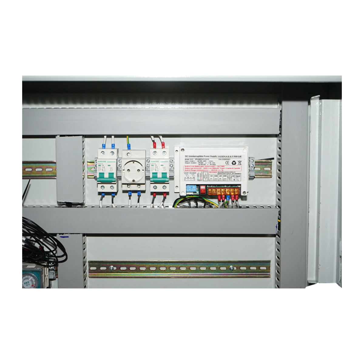 Distribution box for photovoltaic solar system 200KW, IP54, 400A, with anti-islanding relay