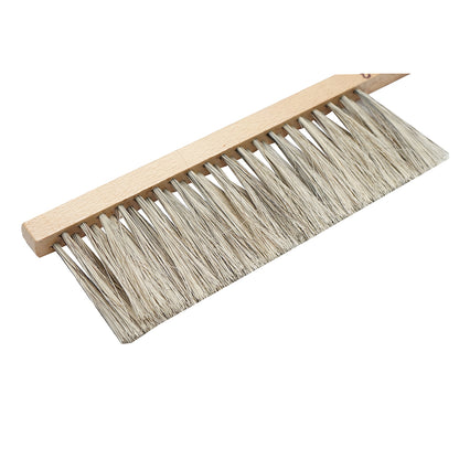 Simple single-row bee brush made of horse tail with a plastic handle