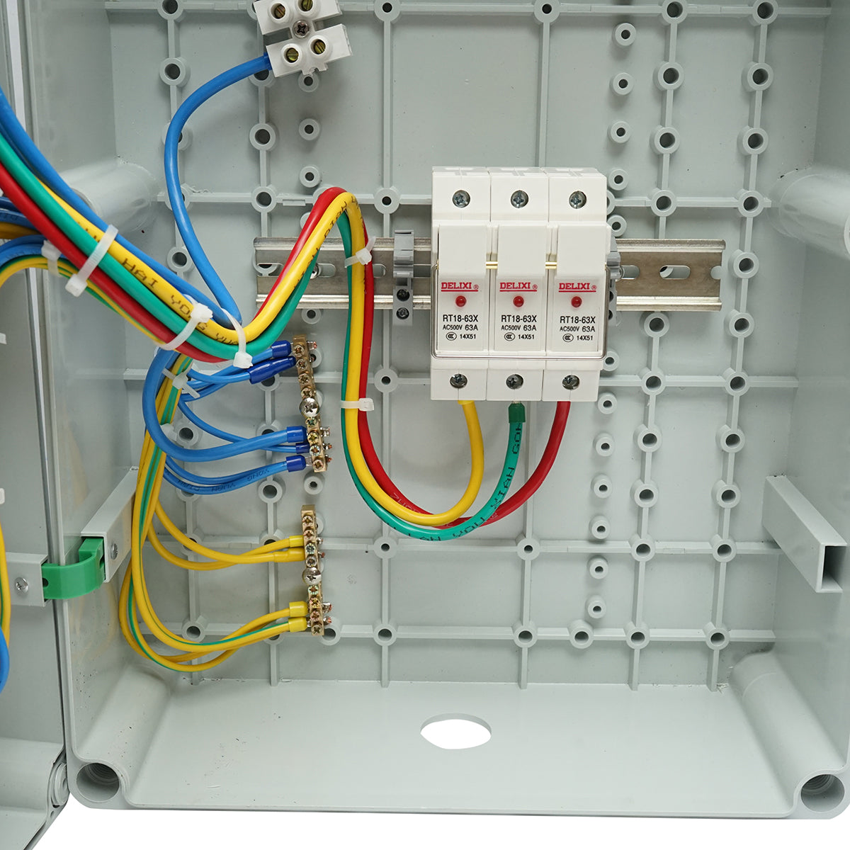 Group prize panel for site organization 3x415V/32A, 3x250V/16A, 10 modules, 540x360x180mm IP67 SUNTREE