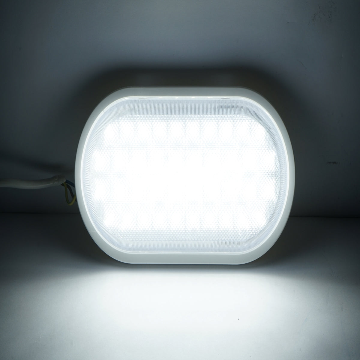 Oval LED application 18W, 220V, IP65 for indoor/outdoor 270x140mm cool light Breckner Germany