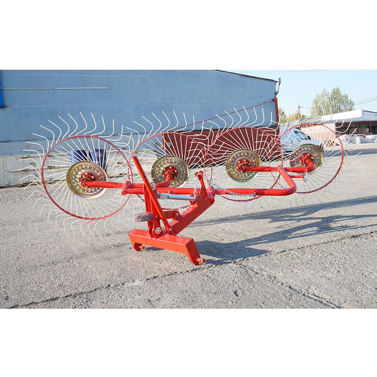 Sun-type rake with 4 rotors, diameter Ø 1400 mm.