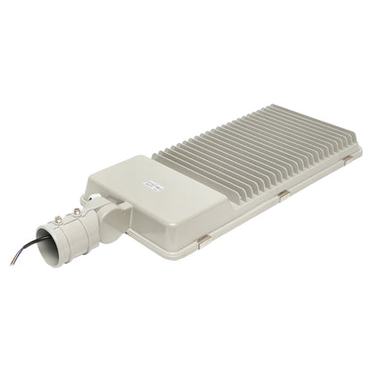LED street light 150W, 220V, 6500K, IP67 with pole mount Breckner Germany