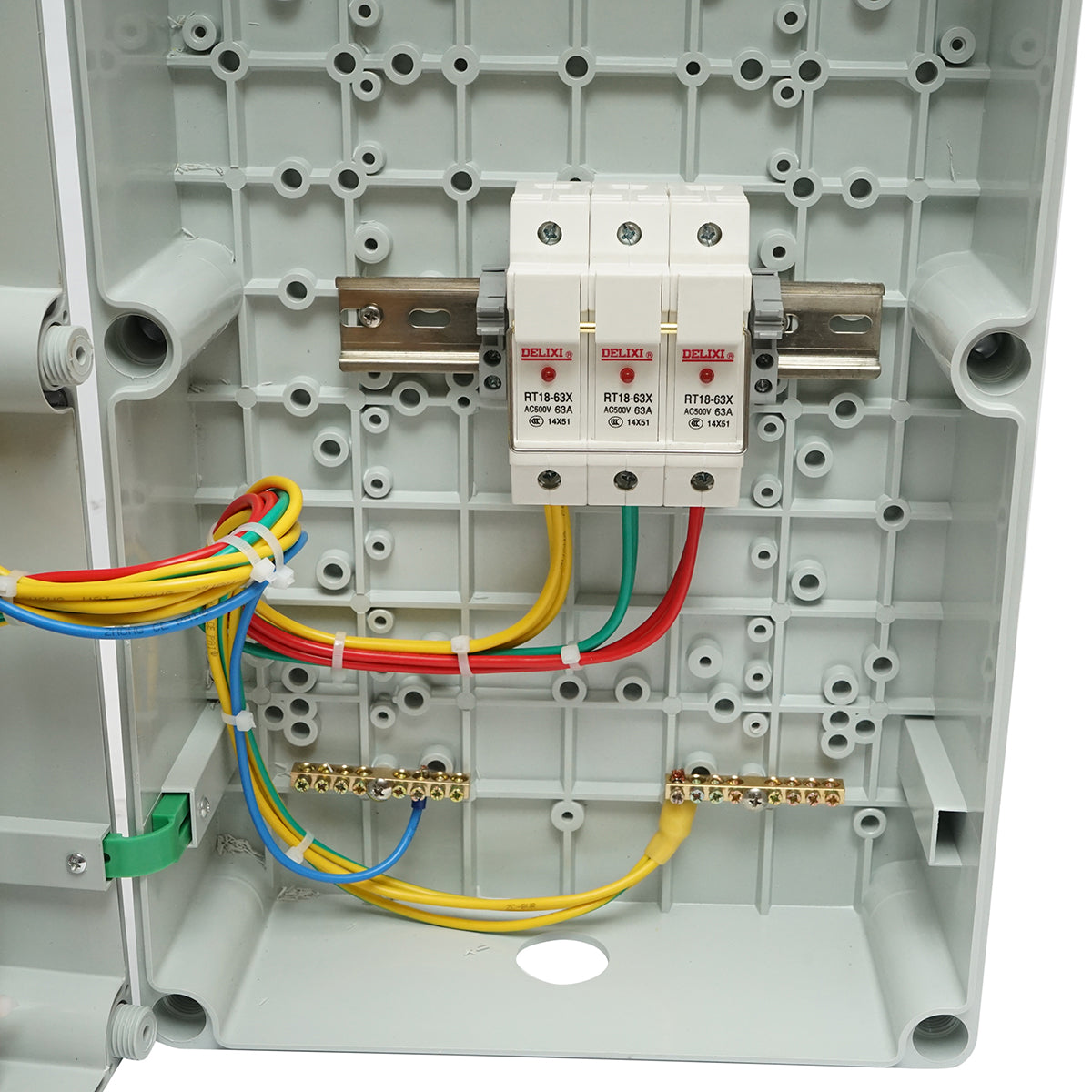 Group prize board for site organization 2x415V/16A, 1x250V/16A, 520x300x160mm IP44/67 SUNTREE