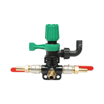 Distributor with 2 horses, glycerin manometer included for herbicide applicator.