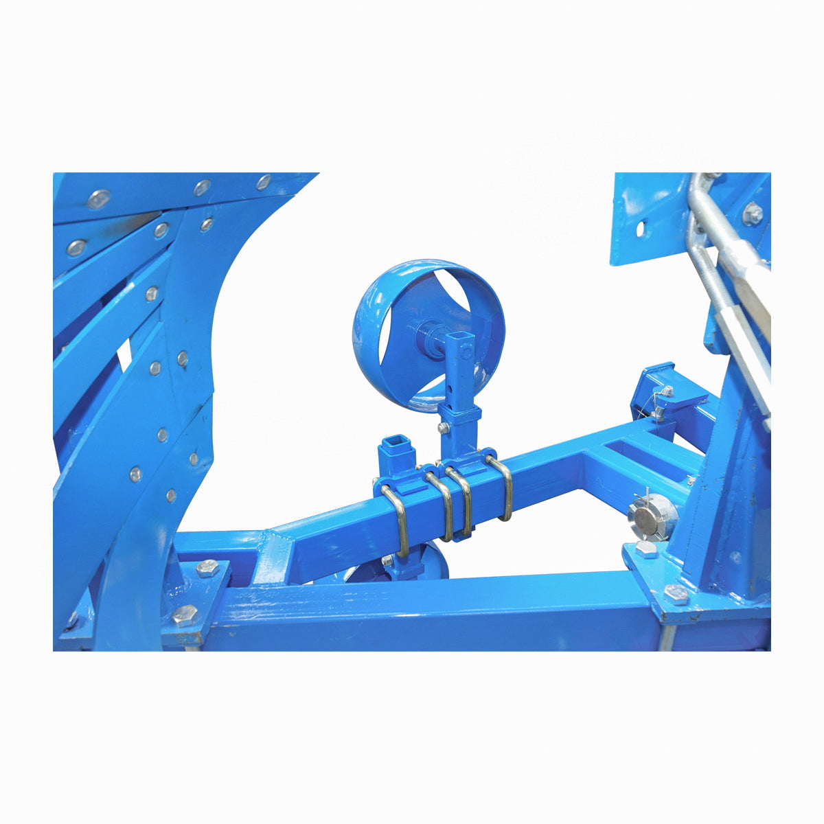Agricultural plow with 2 blades and reversible notched shares hydraulic Konig Traktoren