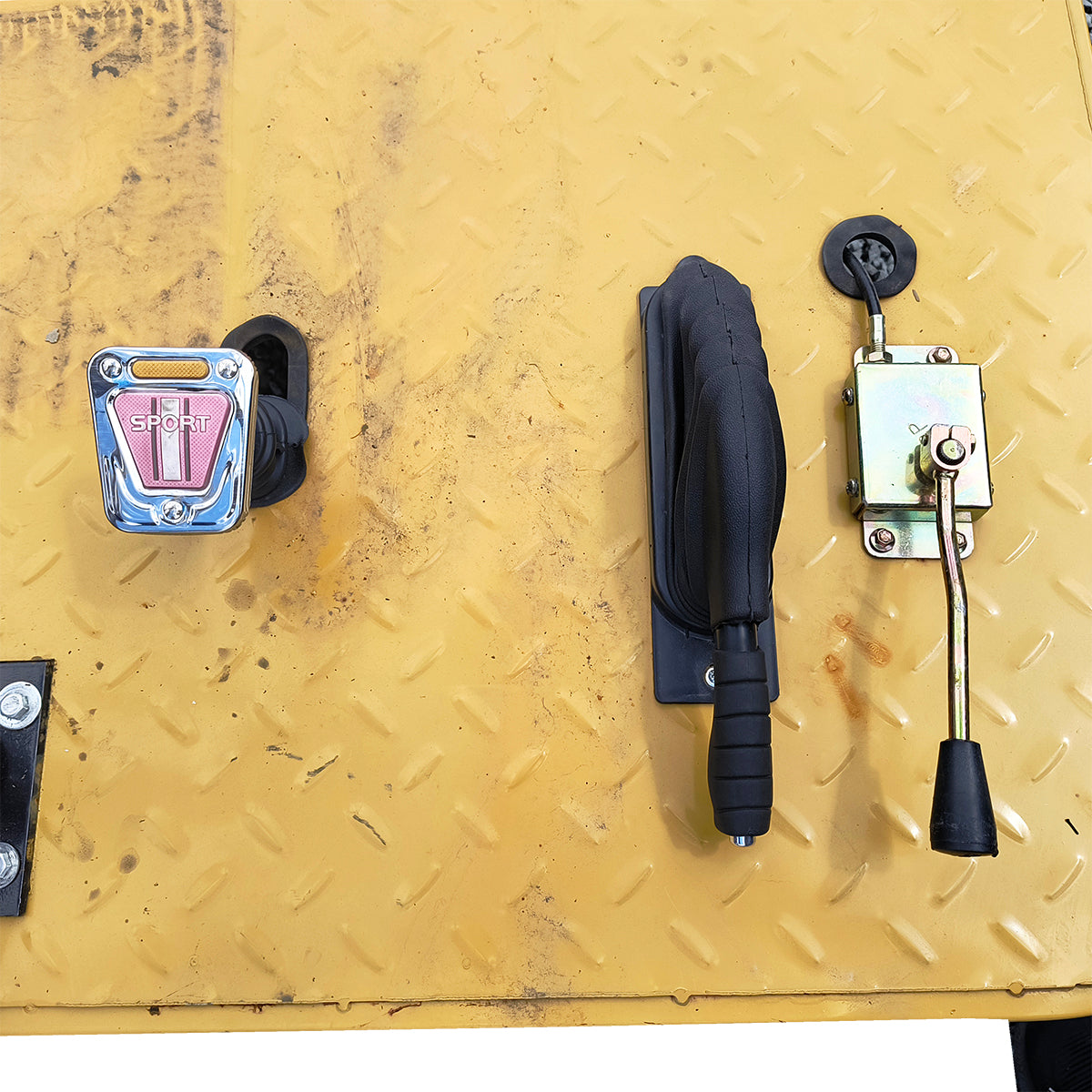 Electric cart with a loading platform for transporting goods 800W, 48V, 2.5x1.25m maximum load 1000Kg THOR