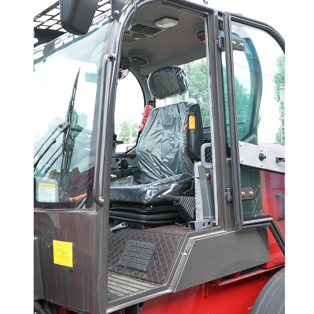 WOLA 36KW telescopic front loader, 4WD, Euro 3, cab with heating WOLF