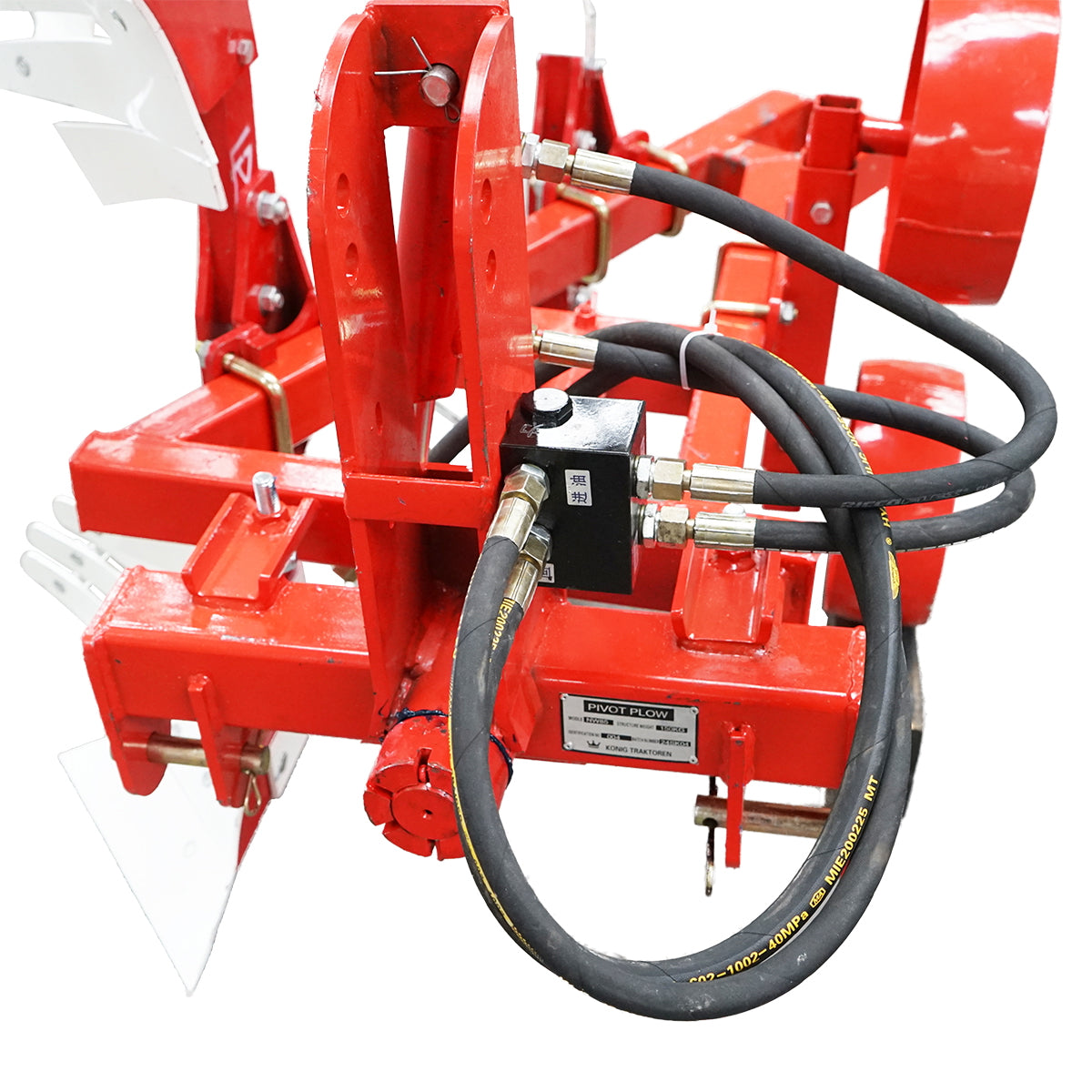 Agricultural plow with 2 reversible hydraulic bodies, Konig Traktoren serrated shares.