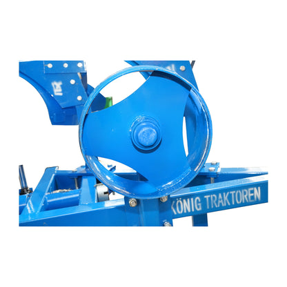 Agricultural plow with 3 reversible hydraulic bodies, small moldboards Konig Traktoren