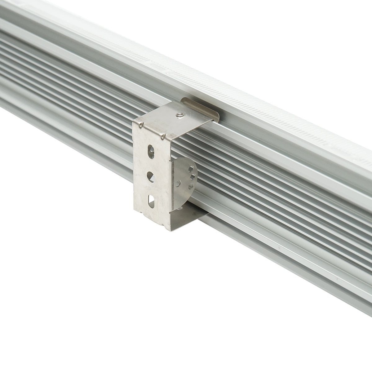 High-Bay LED industrial lighting fixture 120W, 220V, 6000K, 16800LM for halls, warehouses 1500mm IP44 Breckner Germany