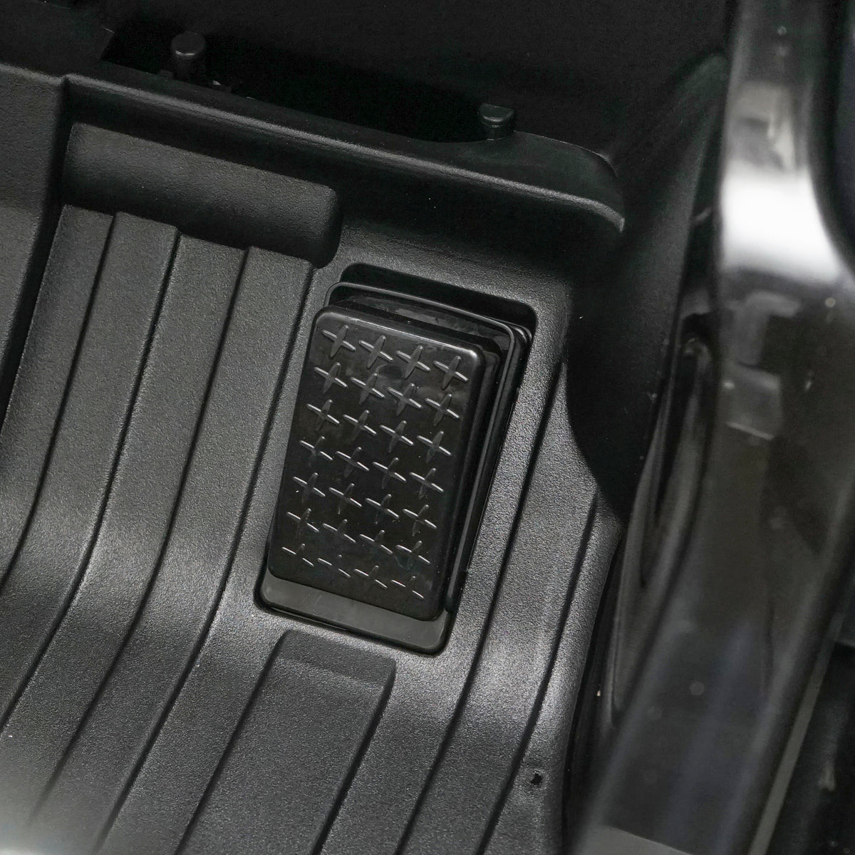 6V/7Ah battery electric car with remote control for kids Mercedes G500 JJ2077 black with leather seat